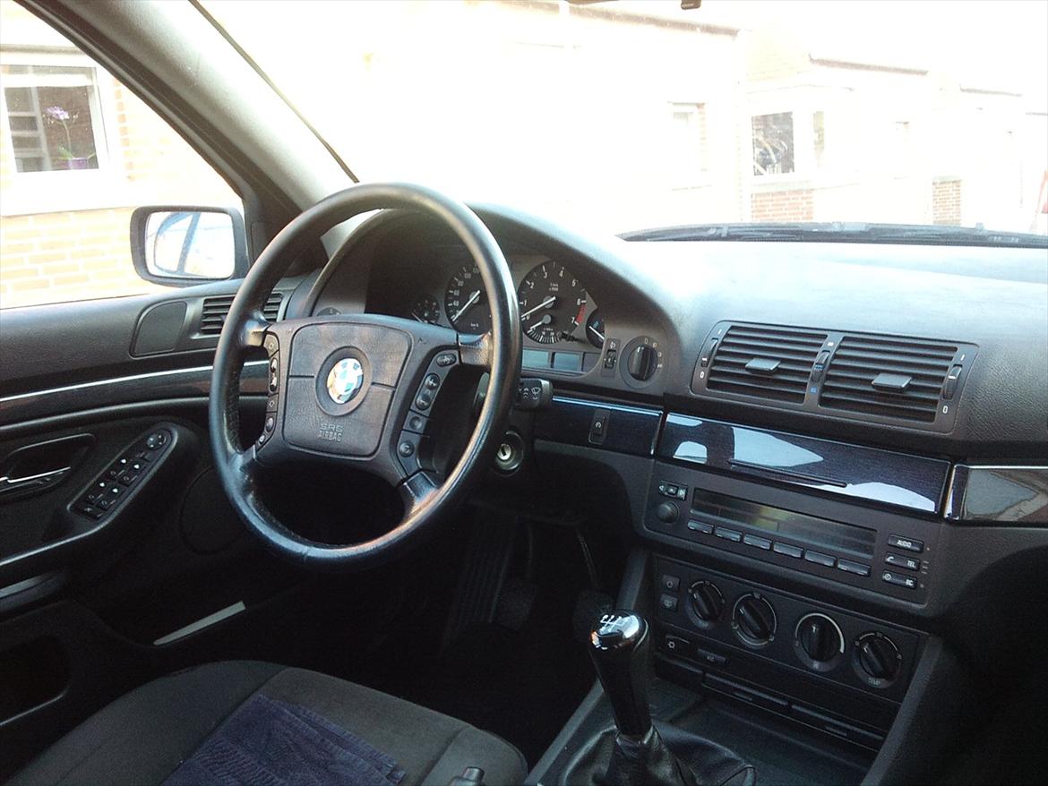 BMW e39 528i - solgt billede 12