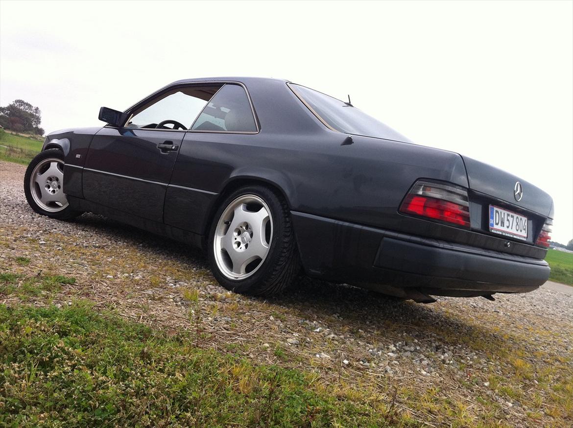 Mercedes Benz 300 CE Coupé billede 5