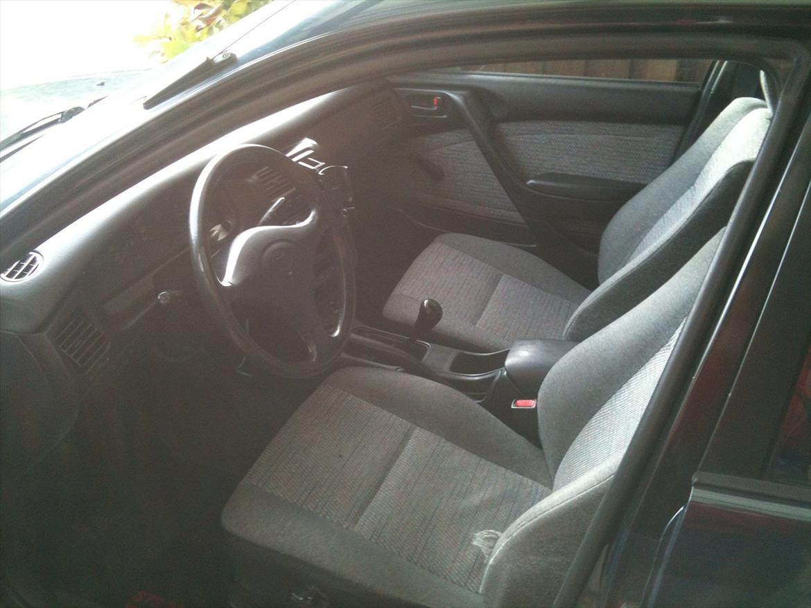 Toyota Carina E, SLI 1,6  billede 16