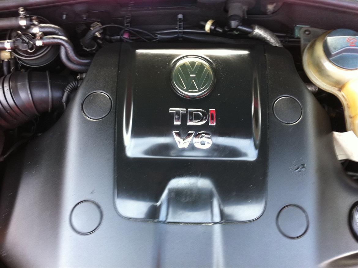 VW Passat 2,5 V6 TDI Variant SOLGT billede 11