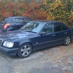 Mercedes Benz W124 260/300E AUT.