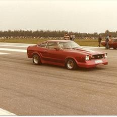 Ford Mustang The Red Pimp