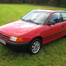 Opel astra F