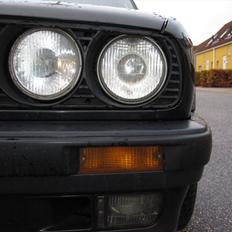 BMW E30