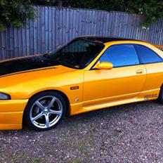 Nissan Skyline R33 GTS-T