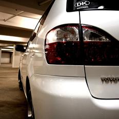 Toyota Avensis SportsVan