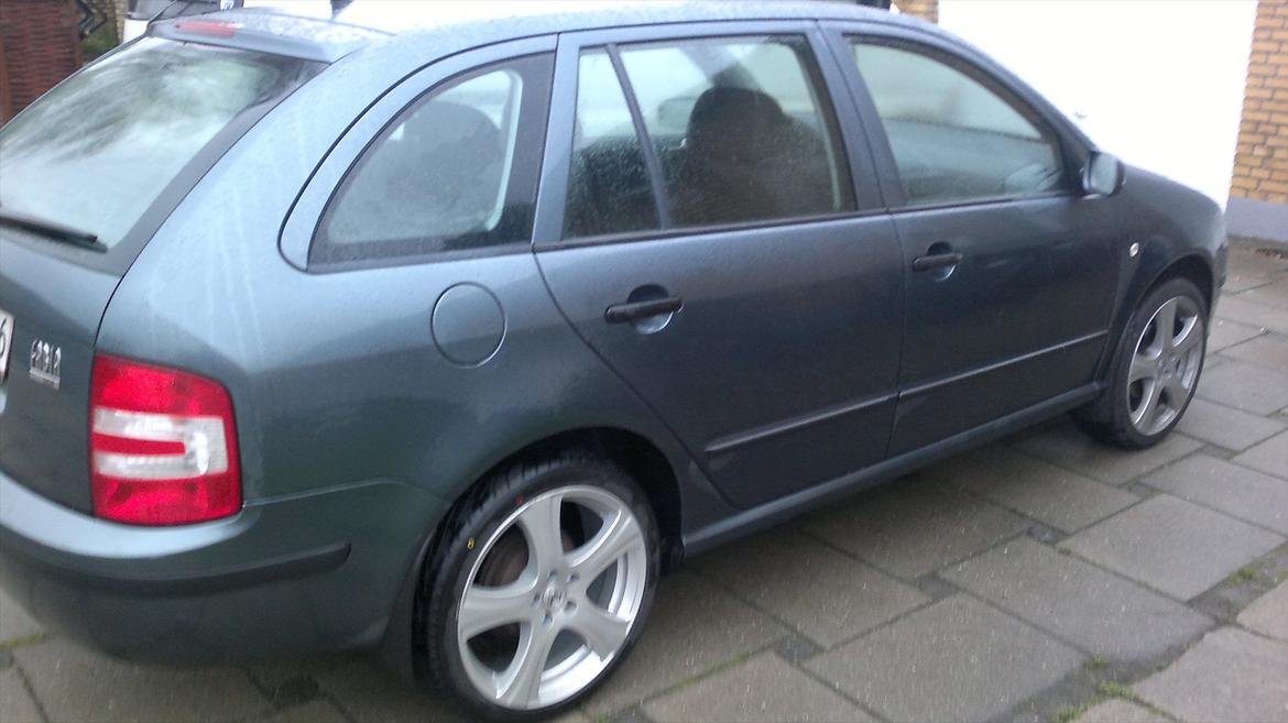 Skoda Fabia combi  Ambiente solgt billede 9