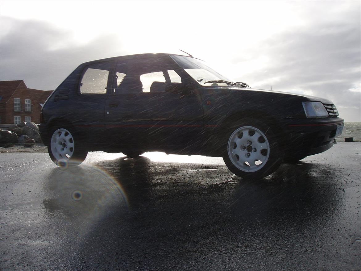 Peugeot 205 1,6 GTi billede 3