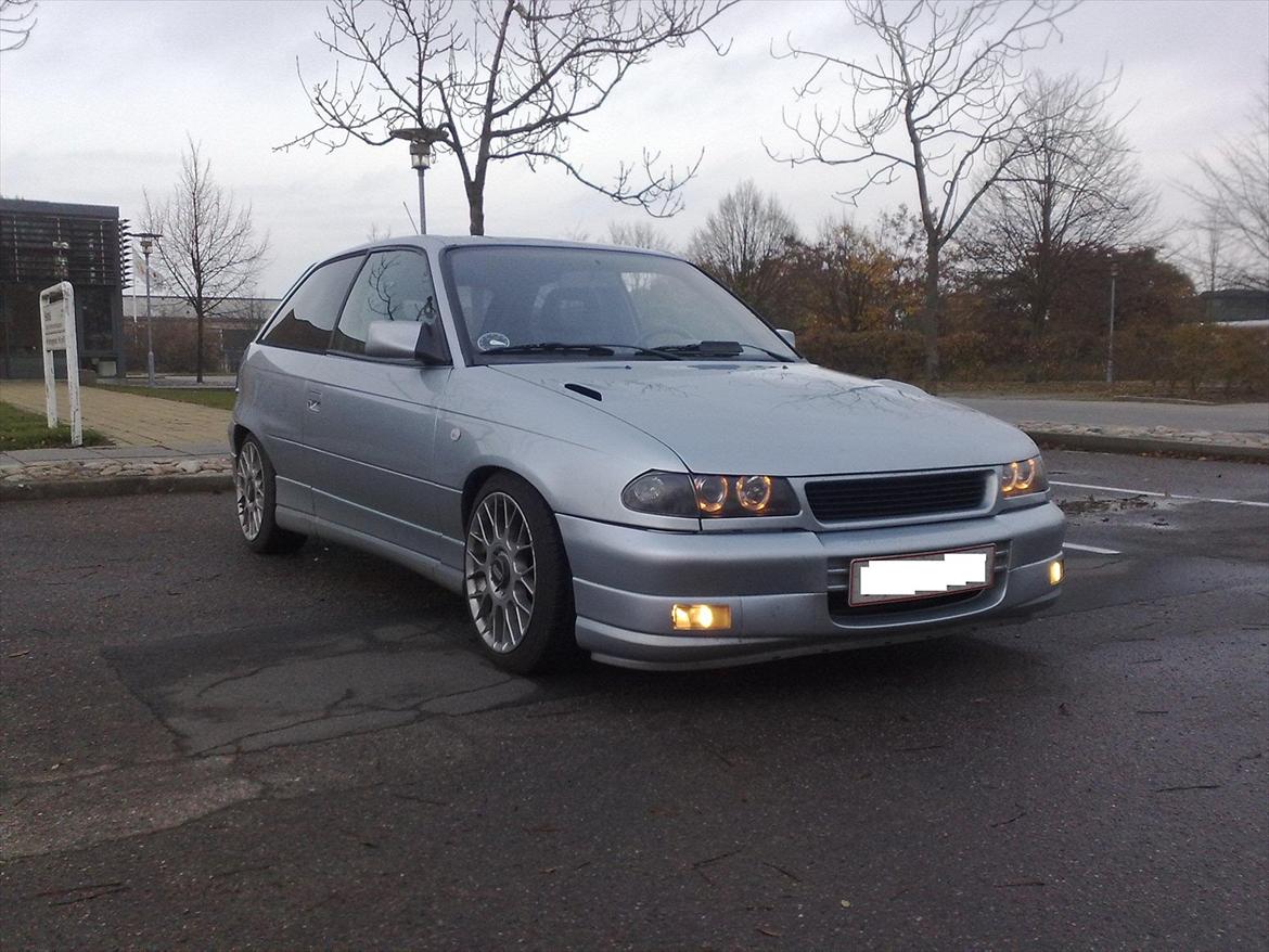 Opel Astra Gsi 24v SOLGT billede 11