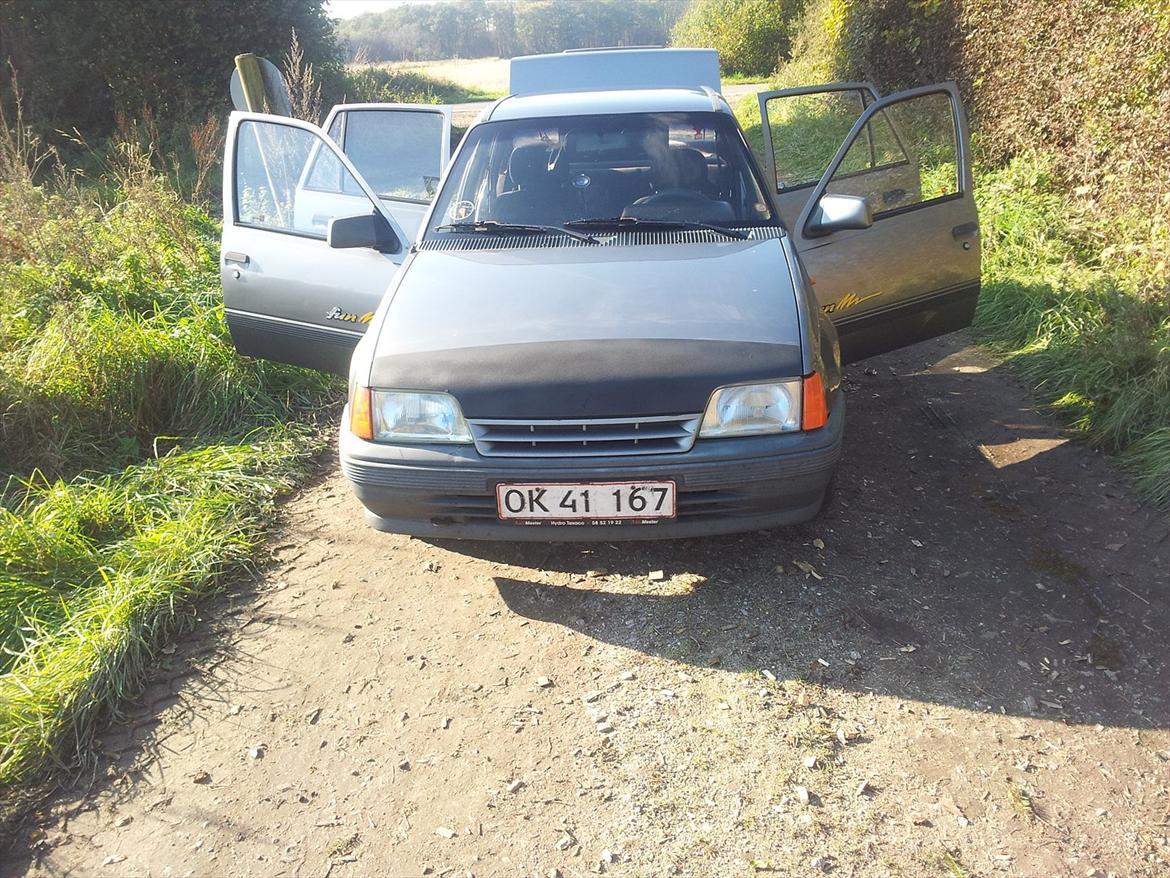 Opel Kadett E Sedan billede 18