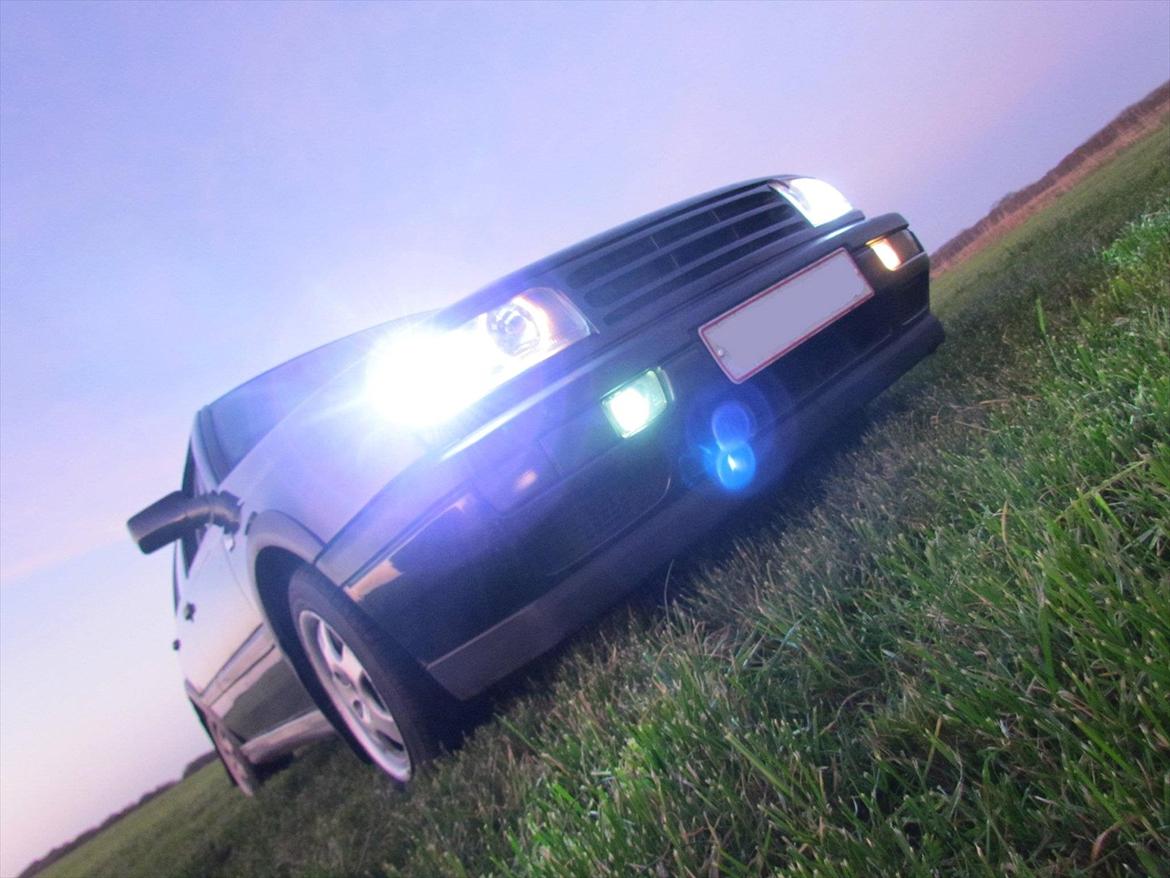 VW Vento 1,8 "SOLGT" billede 5