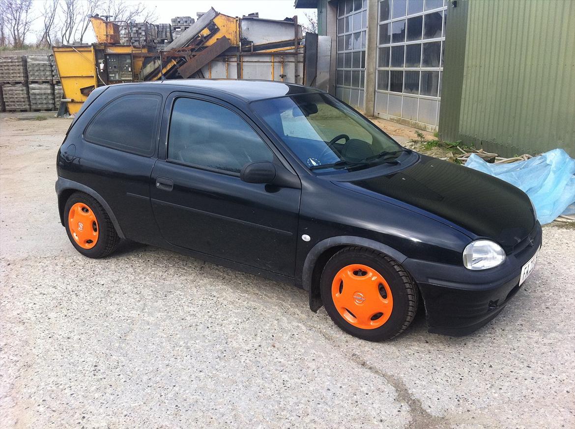 Opel Corsa B - Med vinterhjul:) billede 15