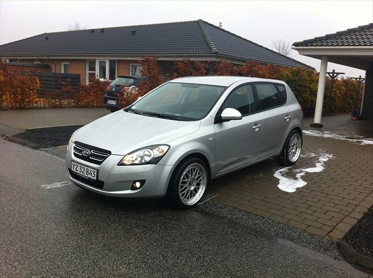 Kia Ceed Sport billede 1