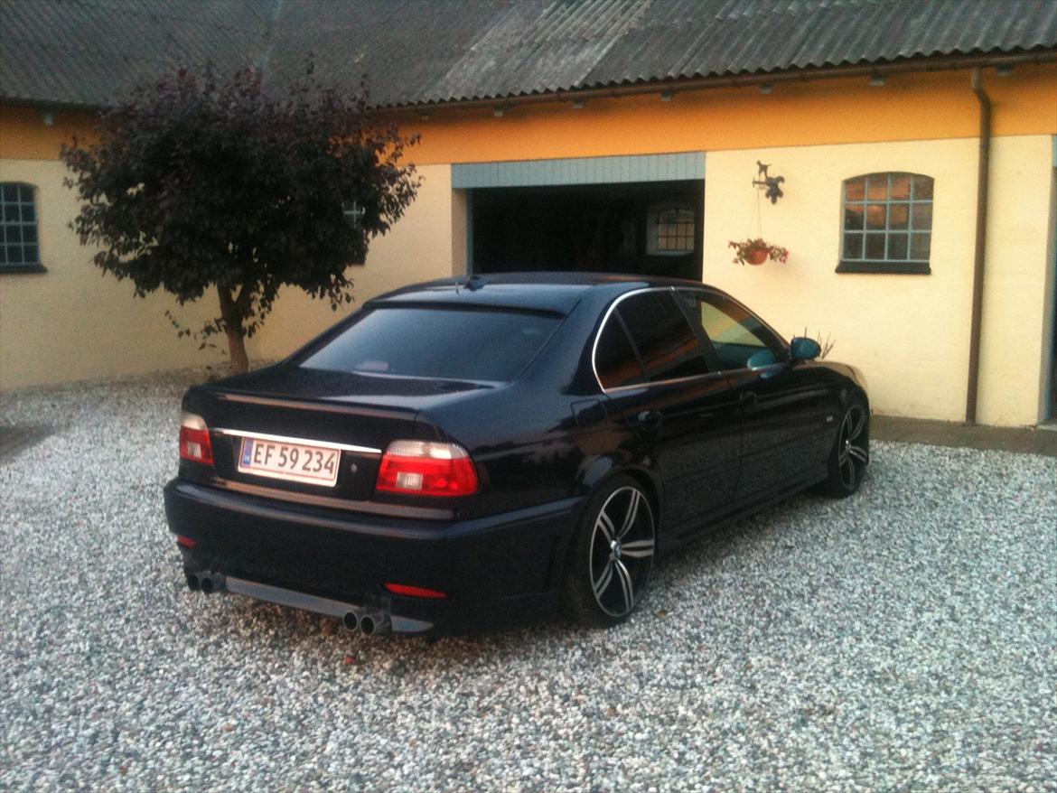 BMW 528iA billede 5