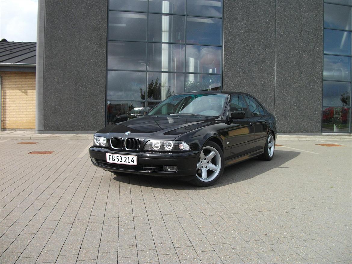BMW E39 523 billede 2