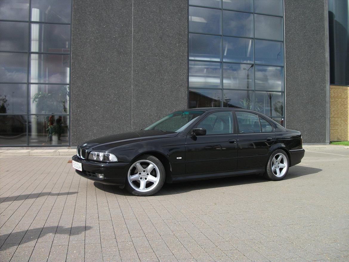 BMW E39 523 billede 3