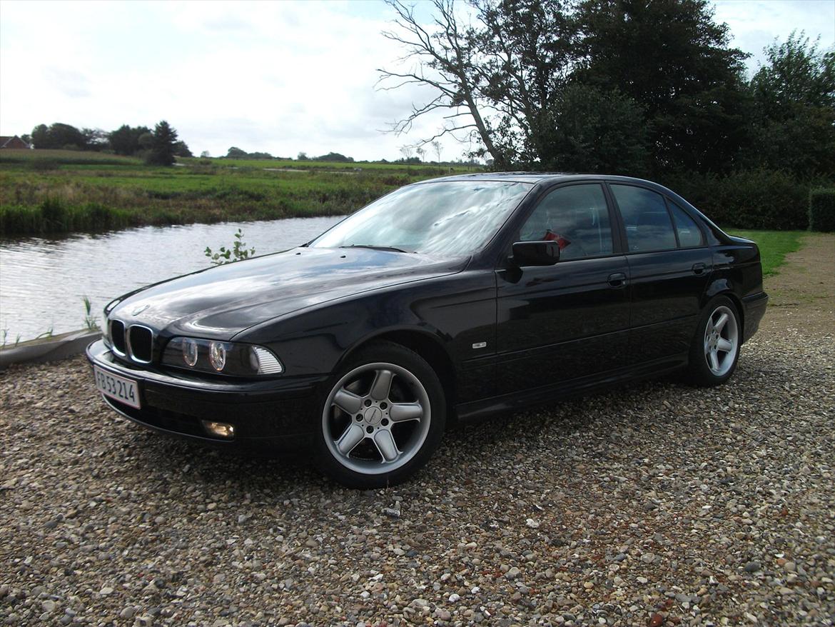 BMW E39 523 billede 10