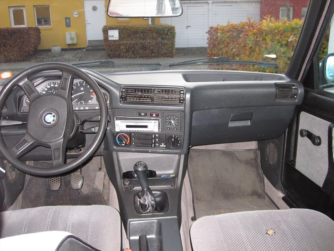 BMW E30 billede 15