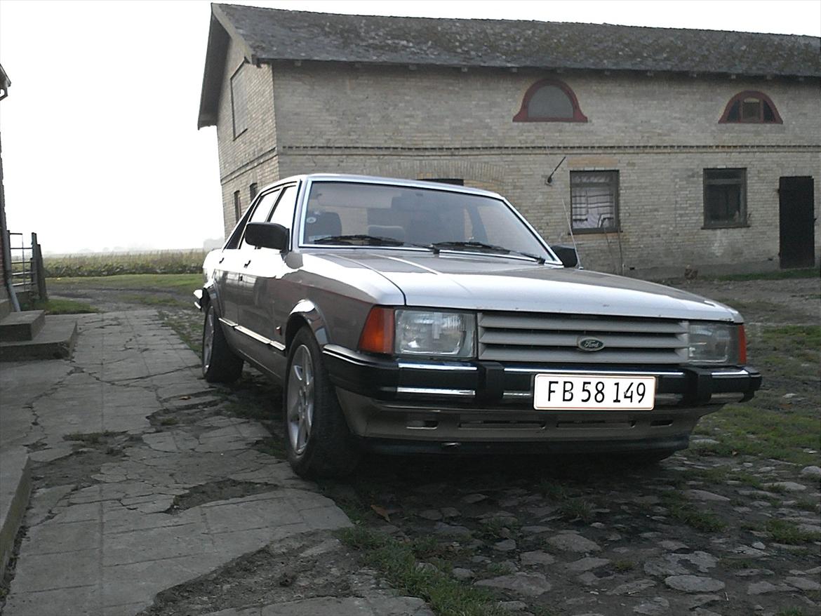 Ford Granada 2,3 V6 savoy billede 1