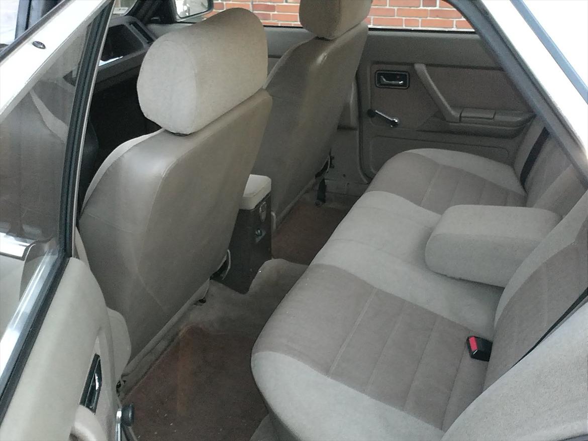 Ford Granada 2,3 V6 savoy billede 6