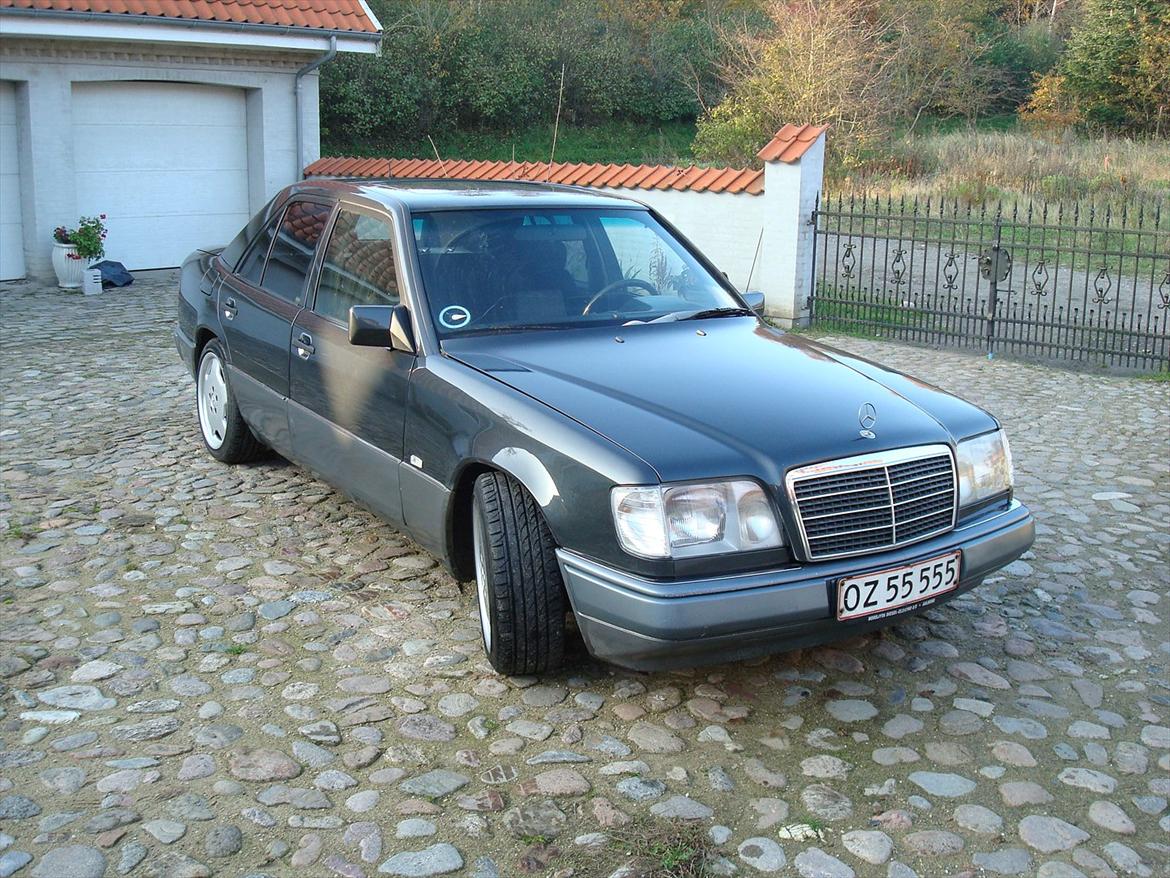 Mercedes Benz 230E W124 billede 2