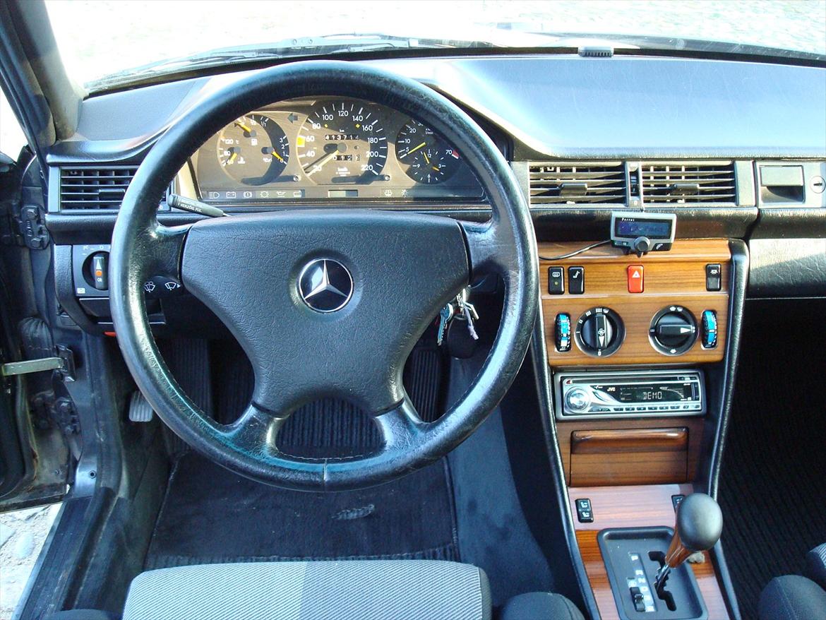 Mercedes Benz 230E W124 billede 10