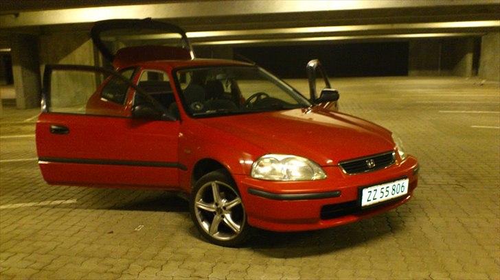 Honda Civic (solgt) - Sådan så hun ud, da jeg købte den. billede 11