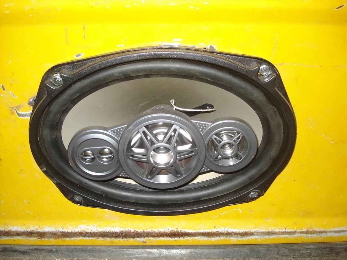 VW Transporter 1,6 T3 *R.I.P* - Xzound GTX-2 billede 7