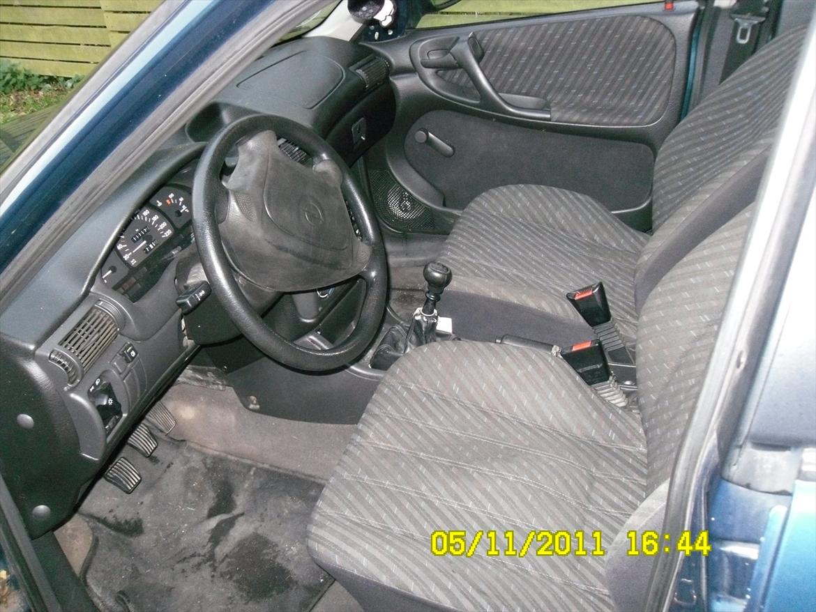 Opel Astra F Caravan (skrottet) billede 9