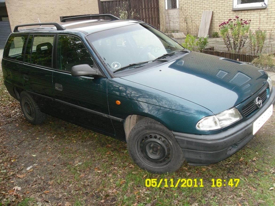 Opel Astra F Caravan (skrottet) billede 6