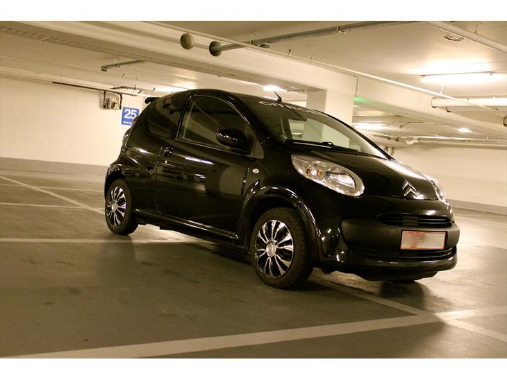 {{currentPhoto.altText}} billede {{currentPhoto.number}}