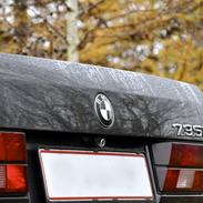 BMW 735i