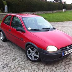 Opel Corsa B 2.0 16V