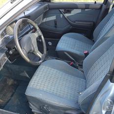 Toyota Carina 1.6 XLI RINA :) solgt