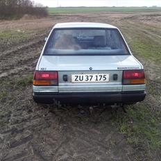 Toyota Corolla DX Sedan