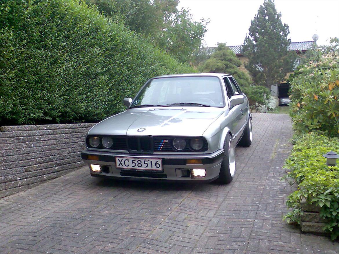 BMW 320i E30 (solgt) billede 2