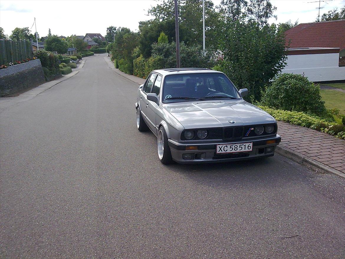 BMW 320i E30 (solgt) billede 6