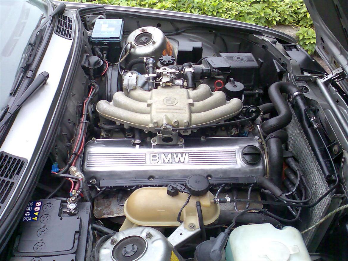 BMW 320i E30 (solgt) billede 11