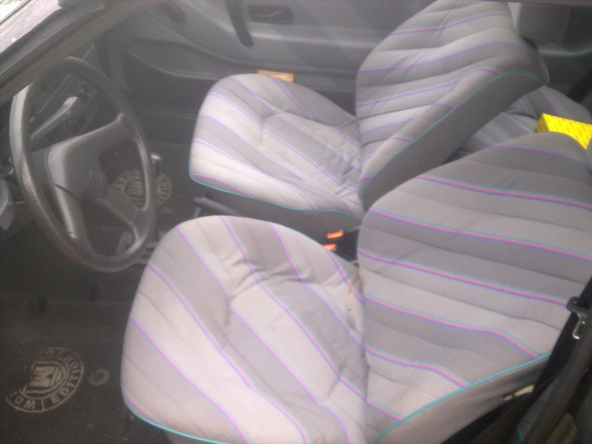 VW Polo Fox Coupe 1,3i SOLGT! billede 6