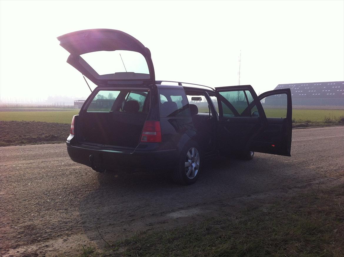 VW Golf IV 1.9 TDI Ocean Variant [Tidl. bil]  billede 4