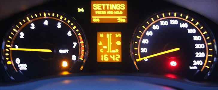 Toyota Avensis 1,8 VVT-i TX billede 16