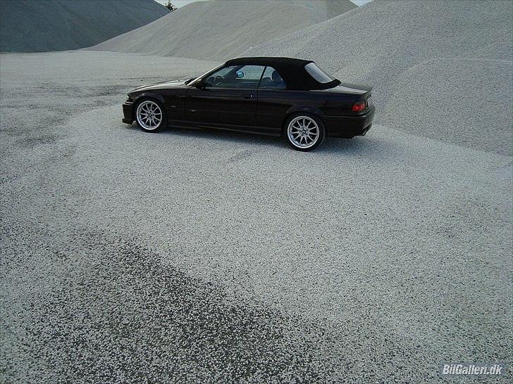 BMW 325i Cabriolet  --SOLGT-- billede 2