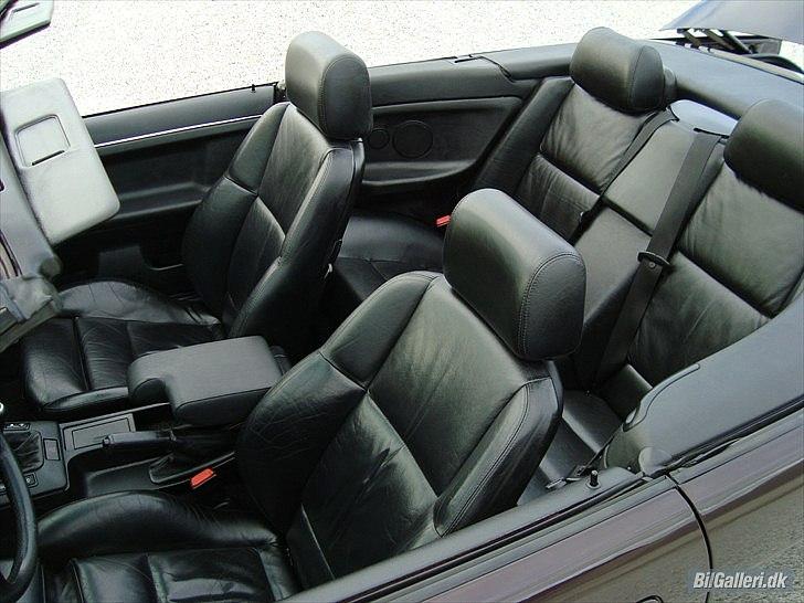 BMW 325i Cabriolet  --SOLGT-- billede 6