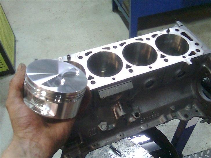 Opel Manta B - 97mm højkomprimerede stempler billede 8