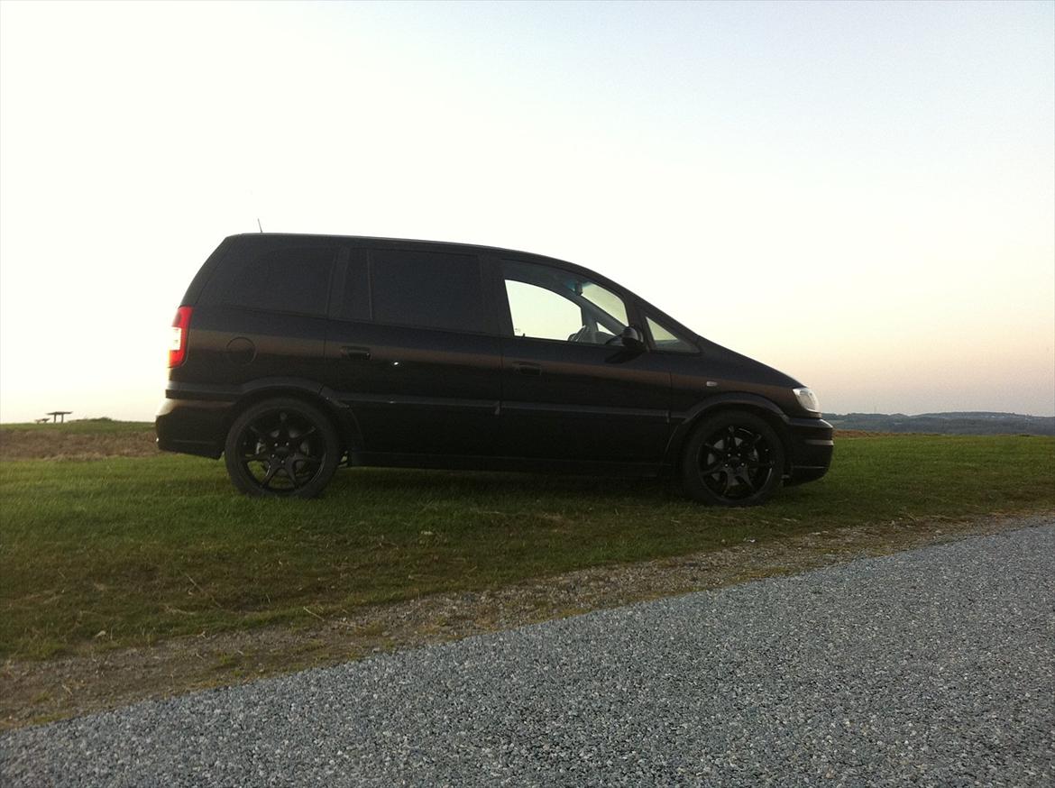 Opel Zafira A OPC billede 8