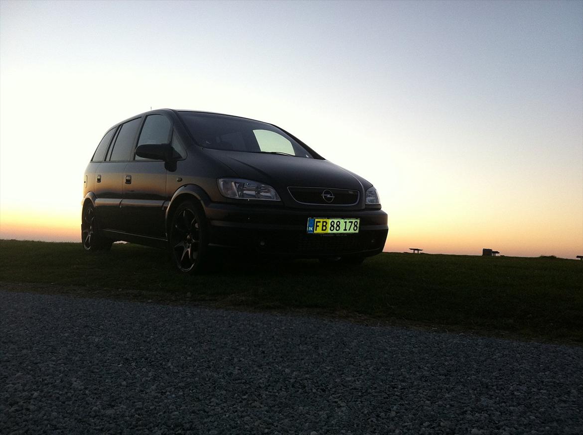 Opel Zafira A OPC billede 18