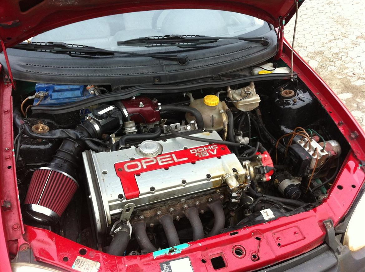 Opel Corsa B 2.0 16V - Den lille kværn billede 5
