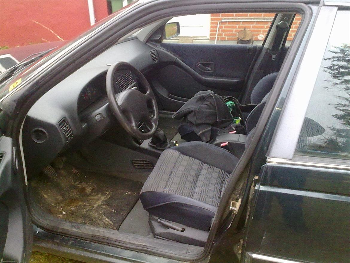 Peugeot 405 1,8i (Skrottet) billede 5