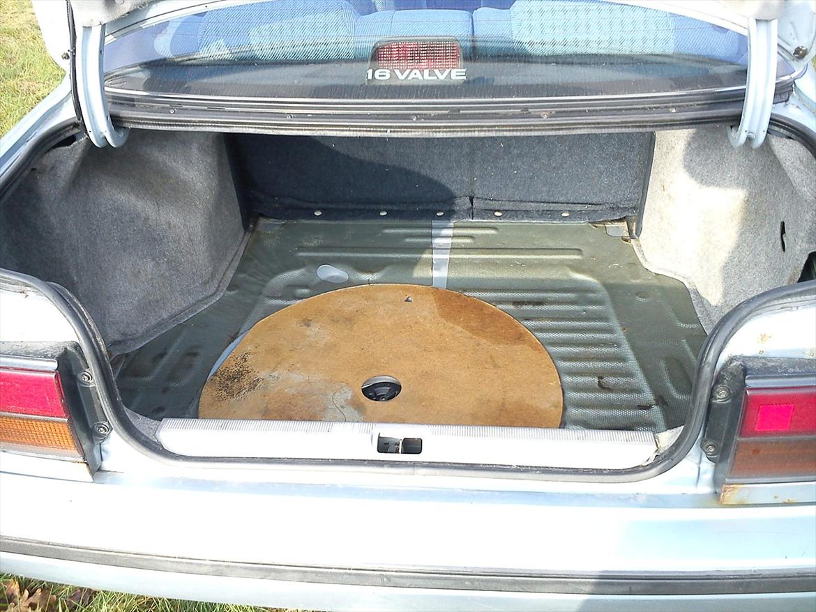 Toyota Carina 1.6 XLI RINA :) solgt billede 6