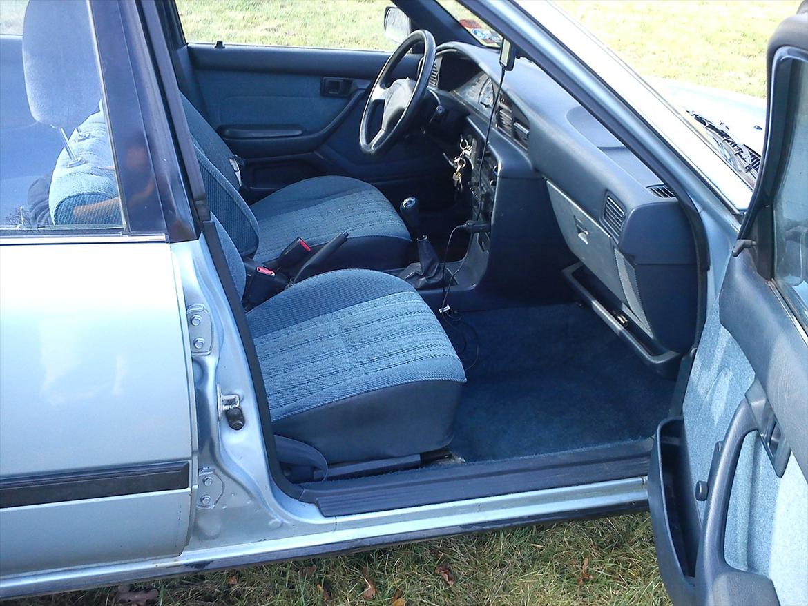 Toyota Carina 1.6 XLI RINA :) solgt billede 16